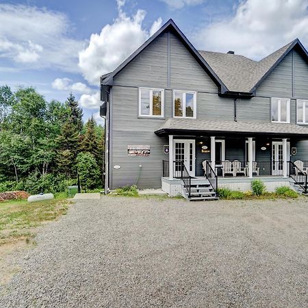 32 B De Vebron Apartment LʼAnse-Saint-Jean Екстериор снимка