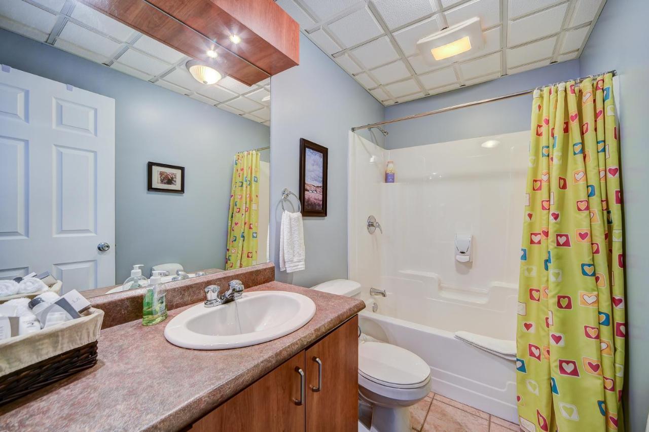 32 B De Vebron Apartment LʼAnse-Saint-Jean Екстериор снимка